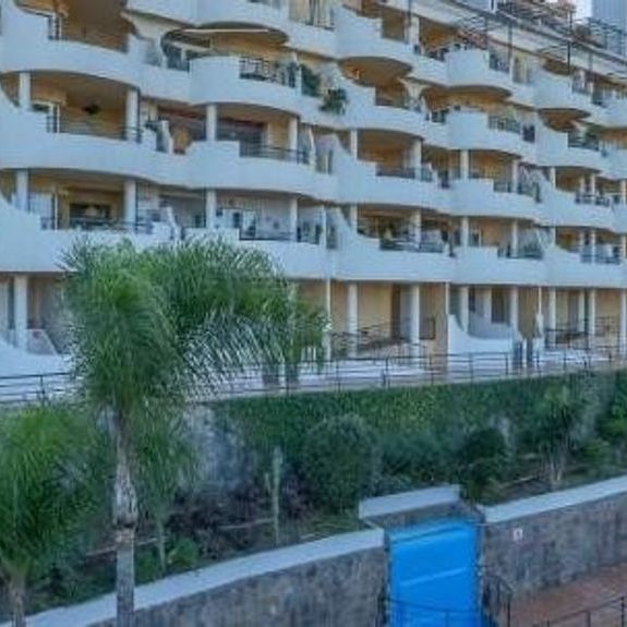 2 bedroom luxury Apartment for rent in Nueva Andalucia, Andalusia - Photo 1