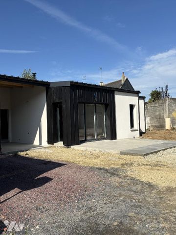 SAINT GERMAIN EN COGLES Au calme, Dans le bourg. Maison neuve de plain-pied proposant salon-séj... - Photo 3