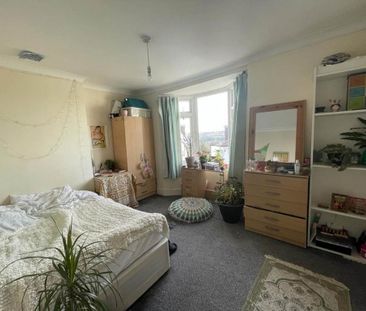 4 bedroom terraced house to rent - Photo 3