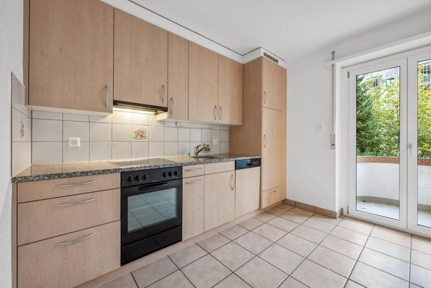 Grosszügige Wohnung an bester Lage in Freiburg - Foto 1