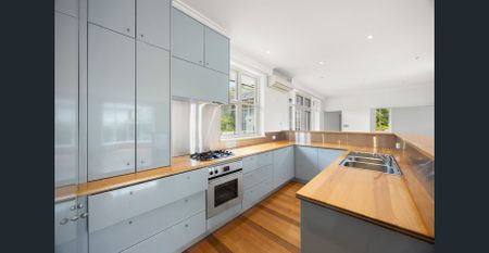 A Spacious Classic Beauty in Prized Location - Photo 4