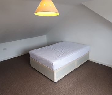 17 Moira Street, Adamsdown, Cardiff, CF24 0EQ - Photo 1