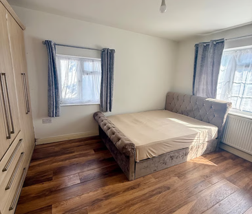 1 bedroom in a house share to rent - Photo 6