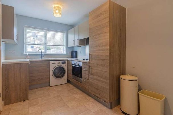 Trem Elai, Penarth, CF64 - Photo 1