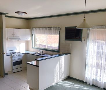 Idyllically Situated Kennington Home - Photo 1