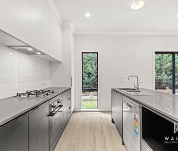 Modern Living Home! - Photo 5