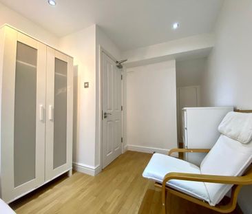 House share to rent - Photo 2