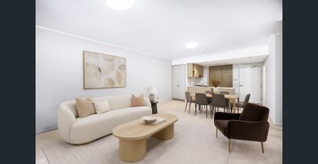 Spacious one bedroom ground floor garden apartment - Photo 5