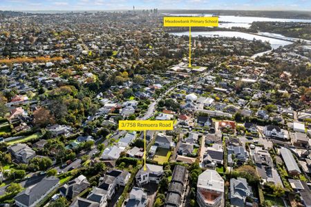 Elevated, North-Facing Home with Stunning Views - Photo 4