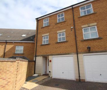 ***STUDENT PROPERTY *** A superb SIX bedroom student property which... - Photo 6
