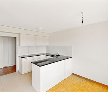 Grosszügige Wohnung mit Gartensitzplatz - Foto 5