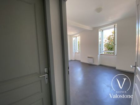 Location Appartement 3 pièces 61m² HAGETMAU 40700 - Photo 4