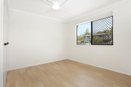 CHARMING RENOVATED 3 BEDROOM HOME WITH STUDY/4TH BEDROOM - Photo 2