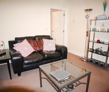 2 bedroom house to rent - Photo 1