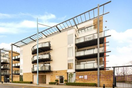 3 bedroom flat to rent - Photo 2