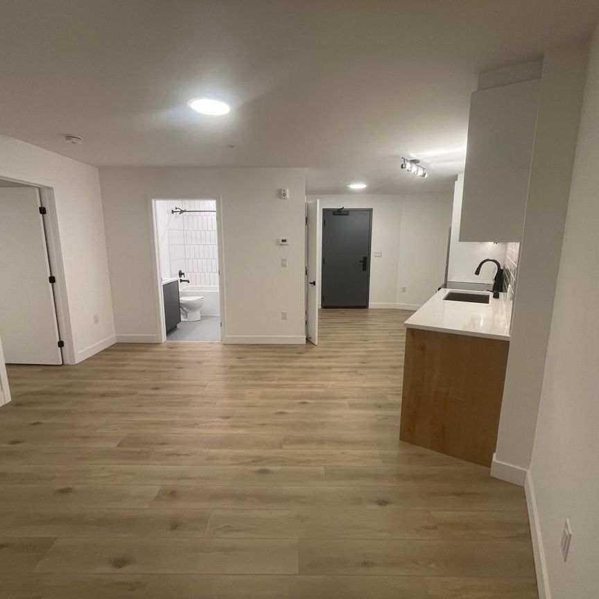 For Lease - 1600 James Naismith Drive Unit# B15, Cyrville - Carson Grove - Pineview, Ontario - Photo 1