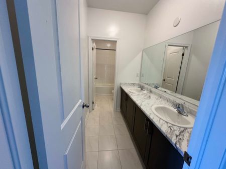 For Lease - 873 Rexton Drive, Oshawa, Ontario - Photo 3