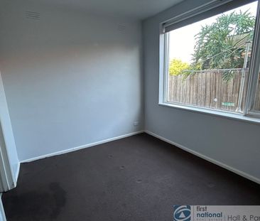 4 / 1A First Avenue, Murrumbeena - Photo 2
