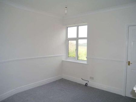 South View, Dinnington, Newcastle Upon Tyne, NE13 - Photo 5