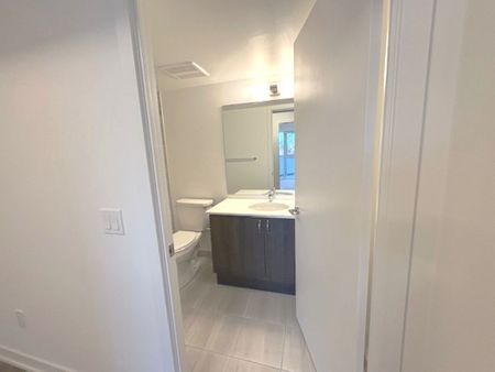 For Lease - 1010 Sandy Beach Road Unit# 415, Pickering, Ontario - Photo 5