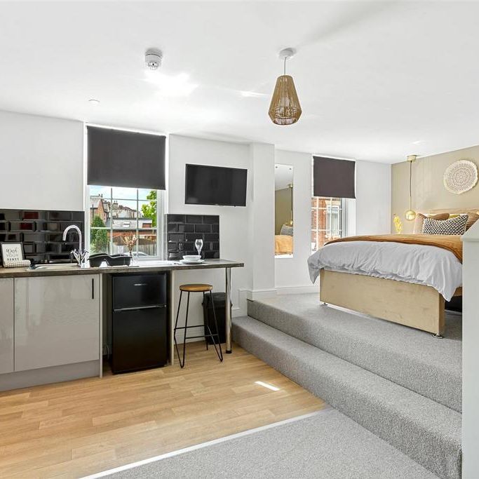 Studio to rent - Photo 1