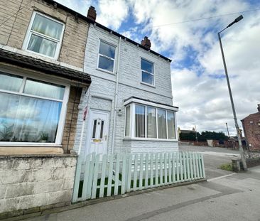 3 bedroom end of terrace house to rent - Photo 3