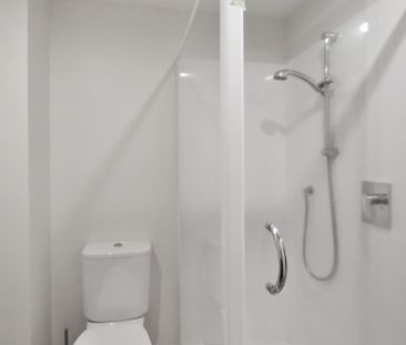 Tidy one bedroom cbd apartment. - Photo 5