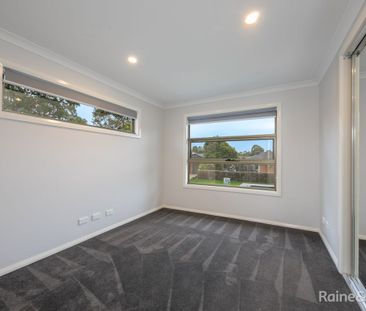 NEAT & TIDY IN PRIME LOCATION - Photo 5