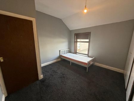 2 bedroom terraced house to rent - Photo 3