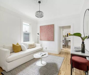 Newly renovated home in prime locale - Photo 2