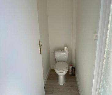 Location Appartement 2 pièces 47m² ST BENOIT 86280 - Photo 3