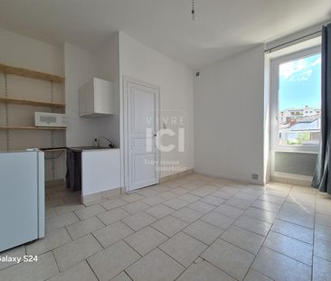 Location Appartement 1 pièce 15m² - Photo 2