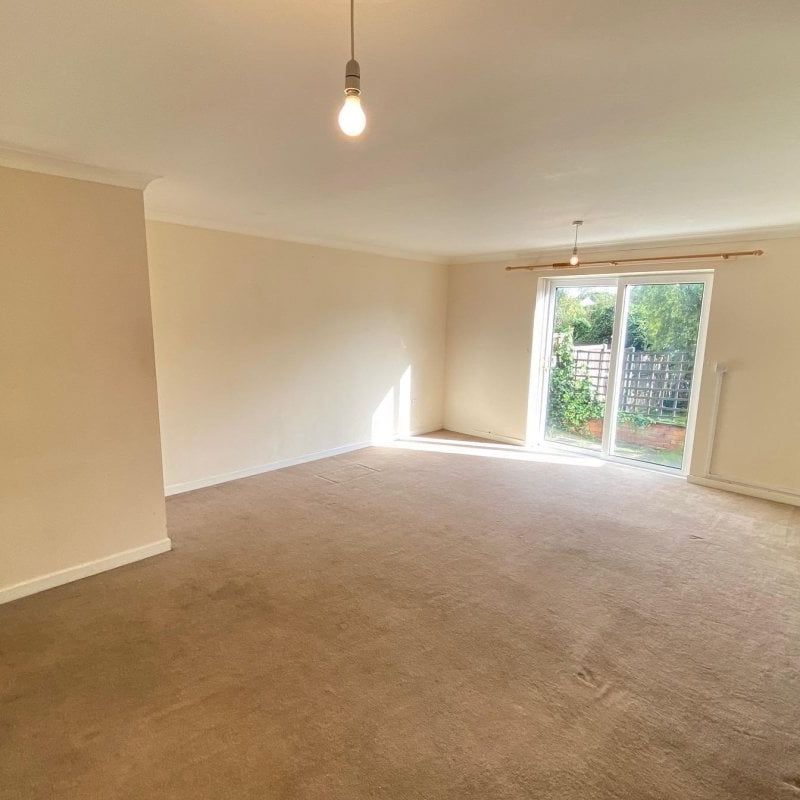 Cedar Avenue - Photo 1