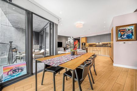 3 bedroom flat to rent - Photo 5