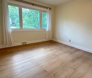 For Lease - 425 Maple Grove Drive, Oakville, Ontario - Photo 4