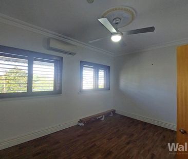 PLEASE DO NOT ATTEND THE PROPERTY BOOK YOUR ONLINE VIDEO TOUR – SEE... - Photo 6