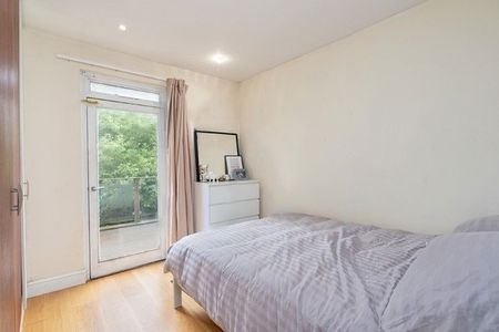 2 Bed Flat, Ingham Road, NW6 - Photo 3