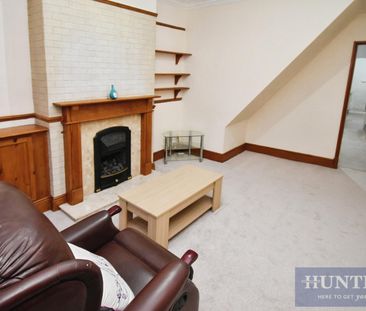 2 bedroom House To Let Total Size: 948 SQ FT - Photo 1