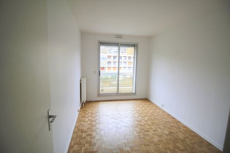 Location Appartement 4 pièces 92m² - Photo 4