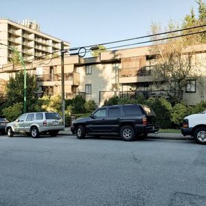 Previously renovated one bedroom for rent, Metrotown. - Photo 2