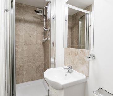 Flat 1, 66 Chapel Lane, Headingley, Leeds - Photo 4