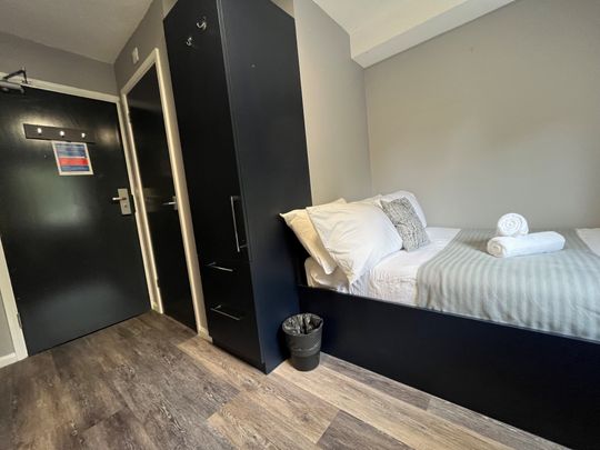 St. Marks Street, Leeds - Photo 1