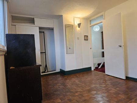 2 Bed Maisonette, Michaels Close, SE13 - Photo 5