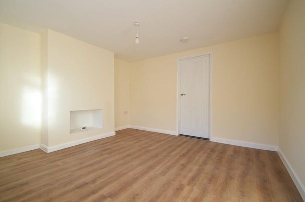 2 bedroom semi-detached house to rent - Photo 1