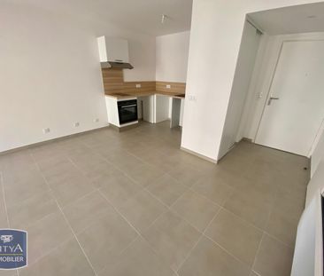 Location Appartement 2 pièces 40m² HYERES 83400 - Photo 5