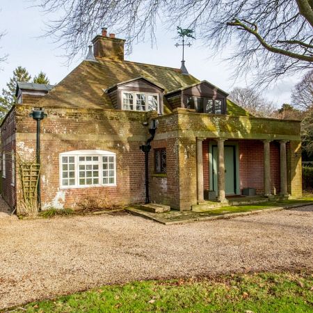 The Pump House, Hardres Court, Canterbury, CT4 6EN, Kent - Photo 4