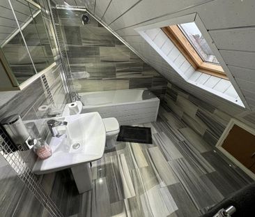 5 bedroom end of terrace house to rent - Photo 6