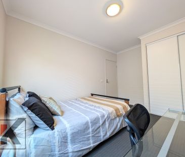 Point Cook - Photo 1