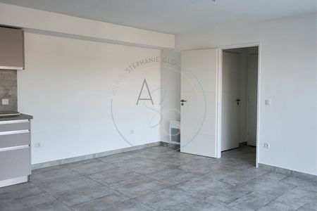 COGOLIN - Location Annuelle T2 44.5m² résidence neuve - Photo 2