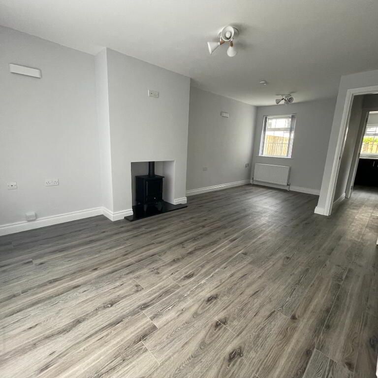 26 Riverdale, Ballymena, BT42 2JB - Photo 1